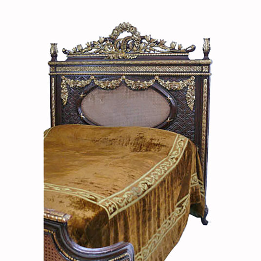 FRENCH DOUBLE BED ORNATE CARVED MAHOGANY AND PARCEL GILT RIBBONS AND SWAGS WITH OVAL RATTAN PANEL INC. MATTRESS AND SPRUNG BASE 4'6/i WIDE