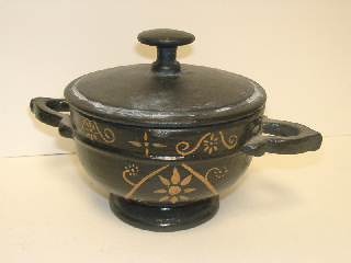 SMALL BLACK CERAMIC GRECIAN BOWL AND COVER WITH TWIN LOOP HANDLES 6/i DIAM (X2)