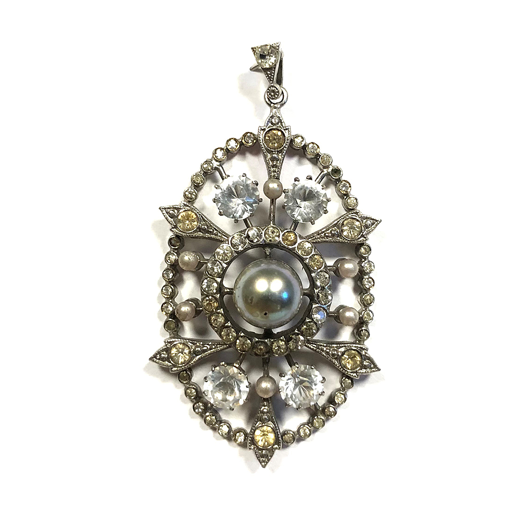 LARGE VICTORIAN SILVER AND PASTE PENDANT WITH LARGE CENTRAL PEARL AND